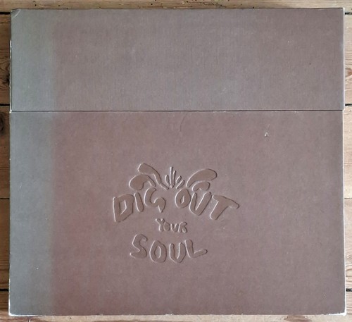 Oasis dig out - -,