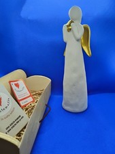 Statuina Angelo Cuorematto 21 cm – Ceramica bianca con cuore oro, solidale