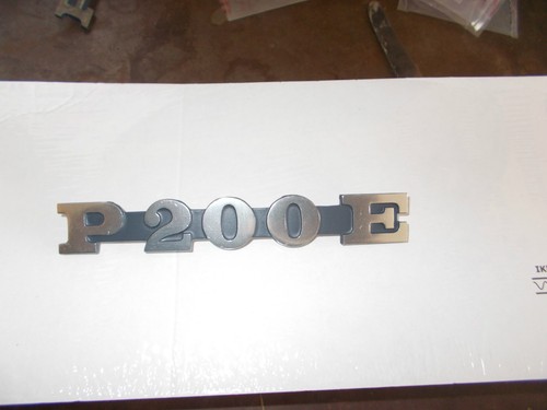 Targhetta 200 per - e,