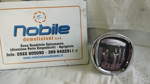 Pulsante maniglia emblema - pulsante,