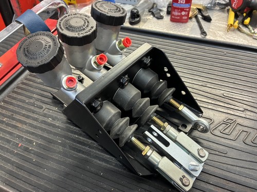 Triumph tr2 tr3 - tr2,