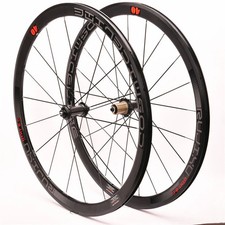 700C Road Bicycle Wheelset