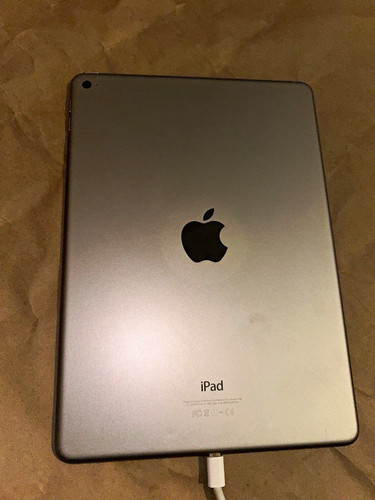 Apple ipad modello a1566 - ipad,