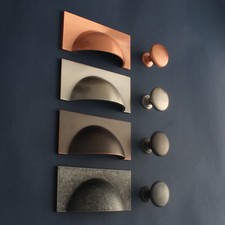 POMELLI ARMADIO MANIGLIE ANTE