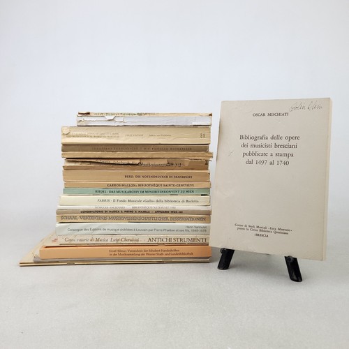 Lot european musicology - lot, of