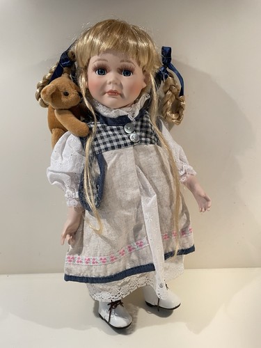 Bambola vintage porcellana