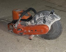 Seghetto per calcestruzzo Echo CSG-7410 PER RICAMBI O RIPARAZIONI