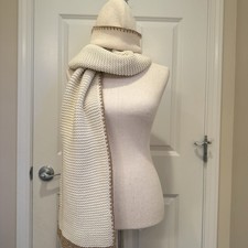 Set sciarpa e berretto Intrend