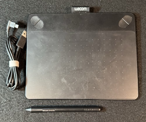 Wacom black small - black, intuos