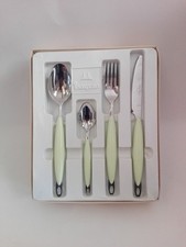 SERVIZIO POSATE 24 PZ Modello