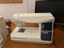 macchina da cucire usata Juki e tessuti 