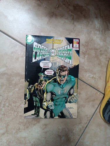 Green lantern - lantern, di