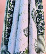 Copriletto trapuntato kantha