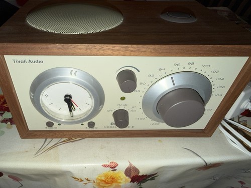Tivoli audio model - three, bt