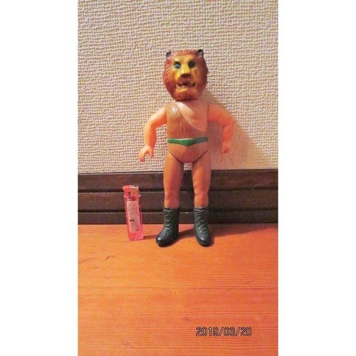 Statuina epoca showa - statuina,