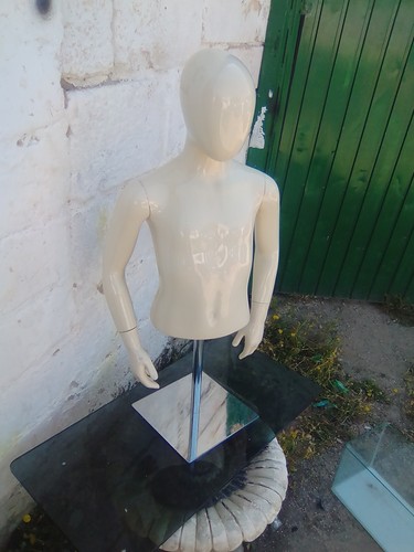 Busto bimbo braccia resina - bimbo,