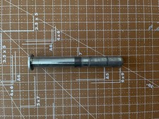 Rear Wheel Stud BOB REVOLUTION