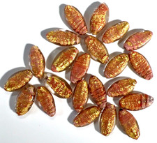 Perline veneziane in vetro di Murano: 22 lamina rosa e oro vortice piatto ovale 20 mm (#25)