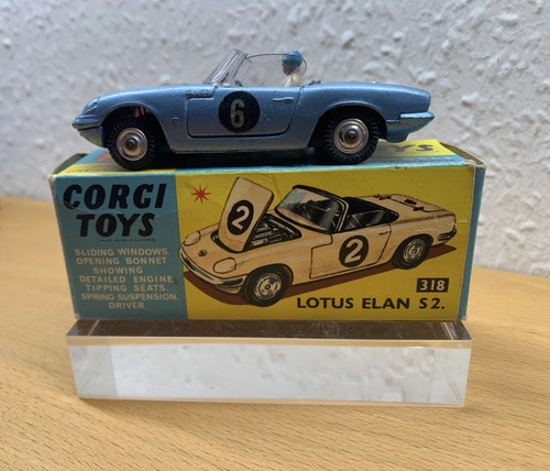 Corgi 318 lotus - corgi, del