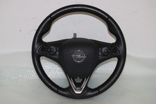 Opel Astra K volante in pelle