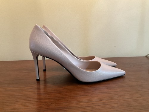 Prada cipria pointed toe - cipria,