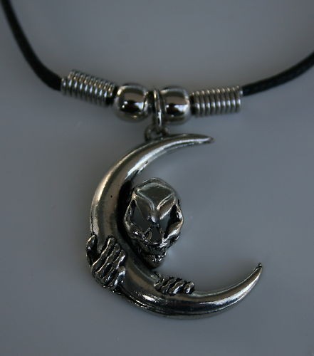 Collana peltro luna - , teschio
