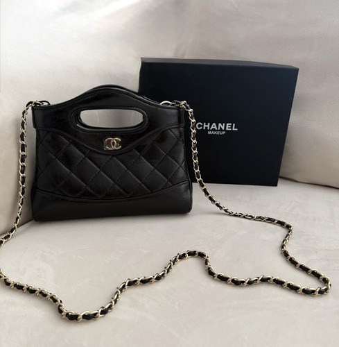 Chanel beauty vip bag - beauty,