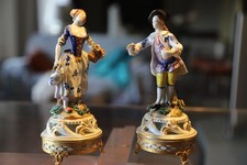 COPPIA STATUETTE IN PORCELLANA