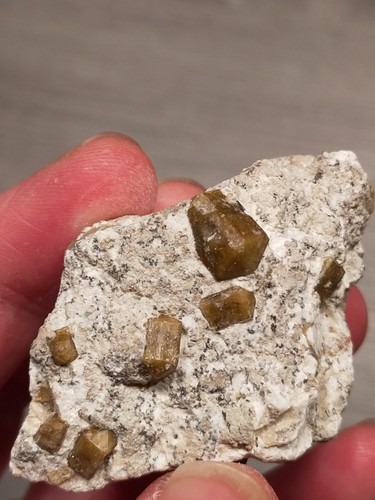 Belle vesuvianite marron - vesuvianite, de