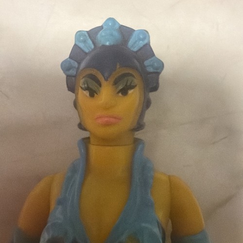 Top toys evil lyn figura - evil-lyn, 5,5"