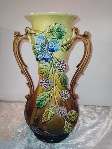 Rare vase barbotine à - rare,