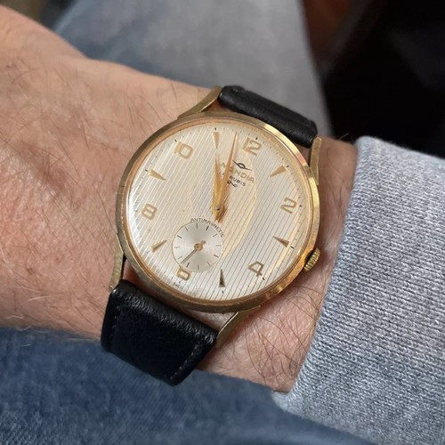 Vintage uomo mondia - mondia, carica