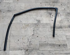 *Renault Clio mk2 2005 (1998-2008) 5 porte guarnizione vetro porta anteriore dx