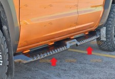 Poggiapiedi per Nissan Navara