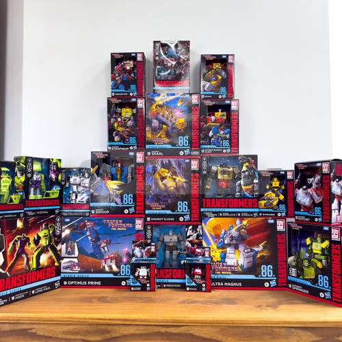Action figure transformers the - figure,