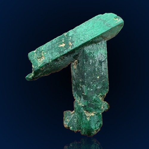 Malachite pseudo azurite - malachite, |