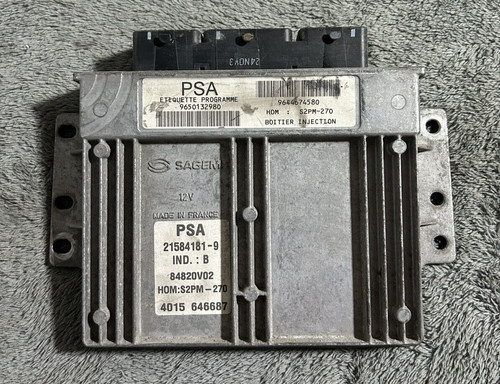 Calculateur moteur peugeot - calculateur,