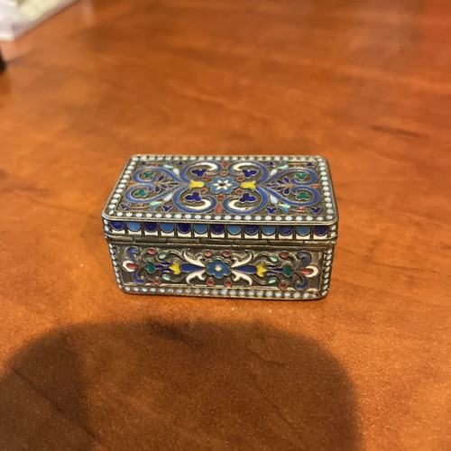 Scatola piccola cloisonné