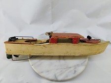 Antica barca a motore vintage