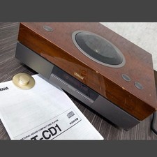 Lettore SACD/CD alta qualità YAMAHA GT-CD1 con stabilizzatore e manuale