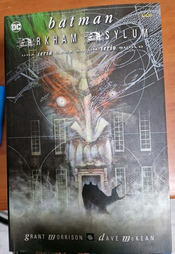 Batman library arkham asylum - library,