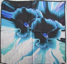 -Superbe Foulard ROBERTO