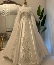 Splendido abito da sposa con