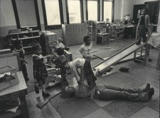 Press Photo Child care