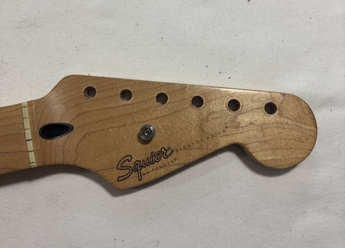 Squier stratocaster standard - squier,
