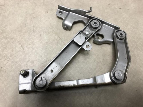 Cerniera cofano mercedes - cerniera,