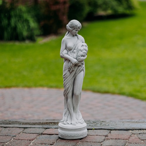 Statua pietra antica motivo - in,