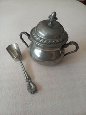 Zuccheriera E Cucchiaino In