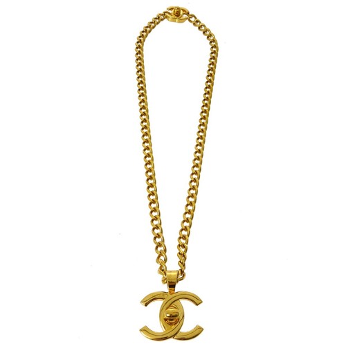 Chanel turnlock gold chain - gold,