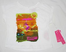 T-shirt nuova con etichette